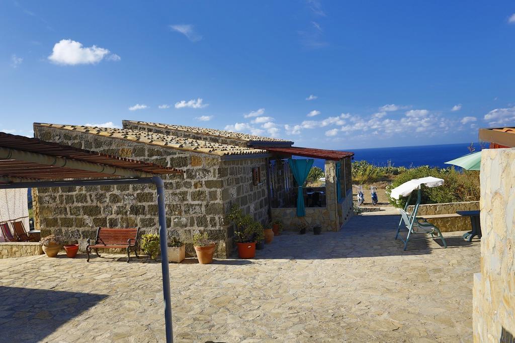 Case Vacanze La Cernia Bruna Isola di Ustica Esterno foto